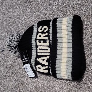 NFL Las Vegas Raiders On Field New Beanie Winter Pom Knit Ski Hat Fleece